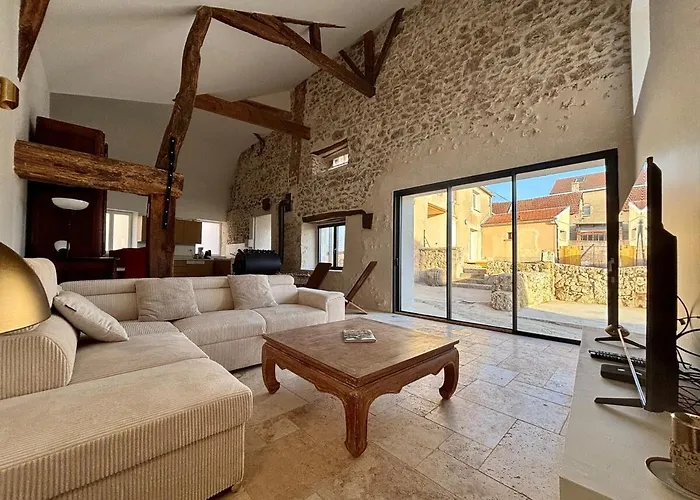 Holiday home Domaine De Tincourt, Authentic Champagne House *