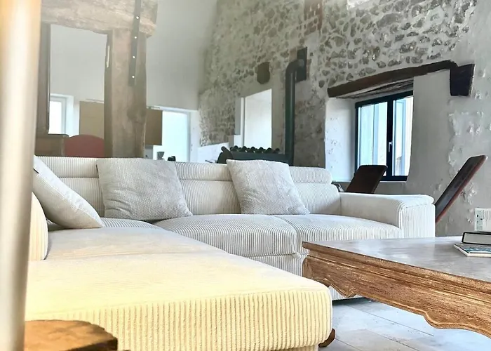 Holiday home Domaine De Tincourt, Authentic Champagne House Venteuil